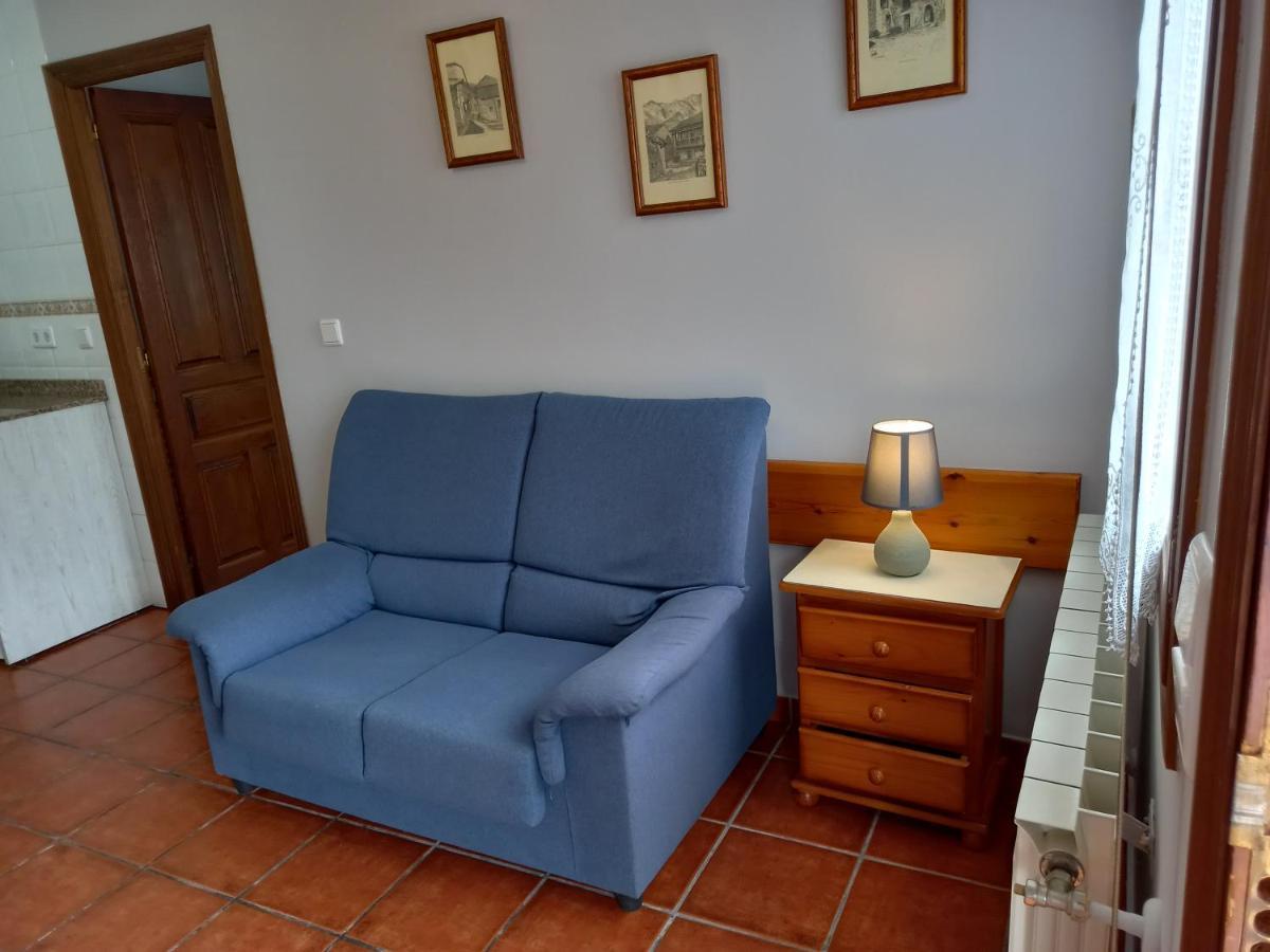 Apartamentos El Ardinal Arenas De Cabrales Exterior photo